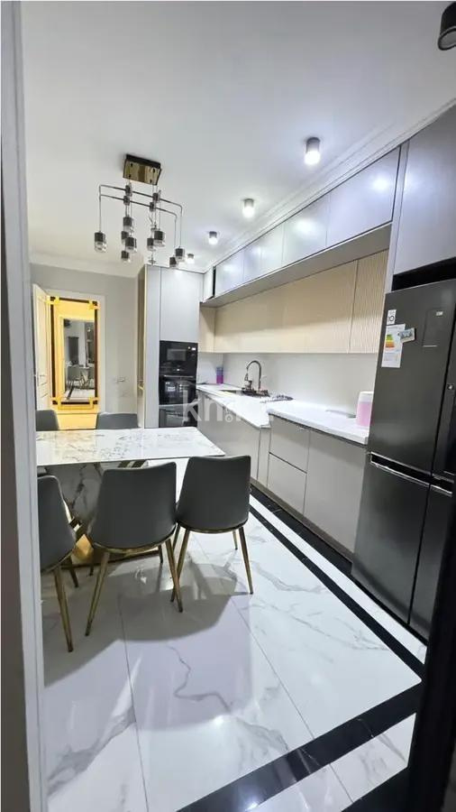 Продажа 4-комнатной квартиры, 126 м², ул. Сатпаева, дом  90/54 в Алматы - фото 4