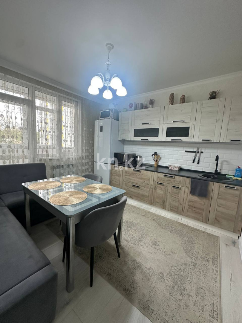 Аренда 1-комнатной квартиры посуточно, 50 м², ул. Баишева, дом  28 в Алматы - фото 4