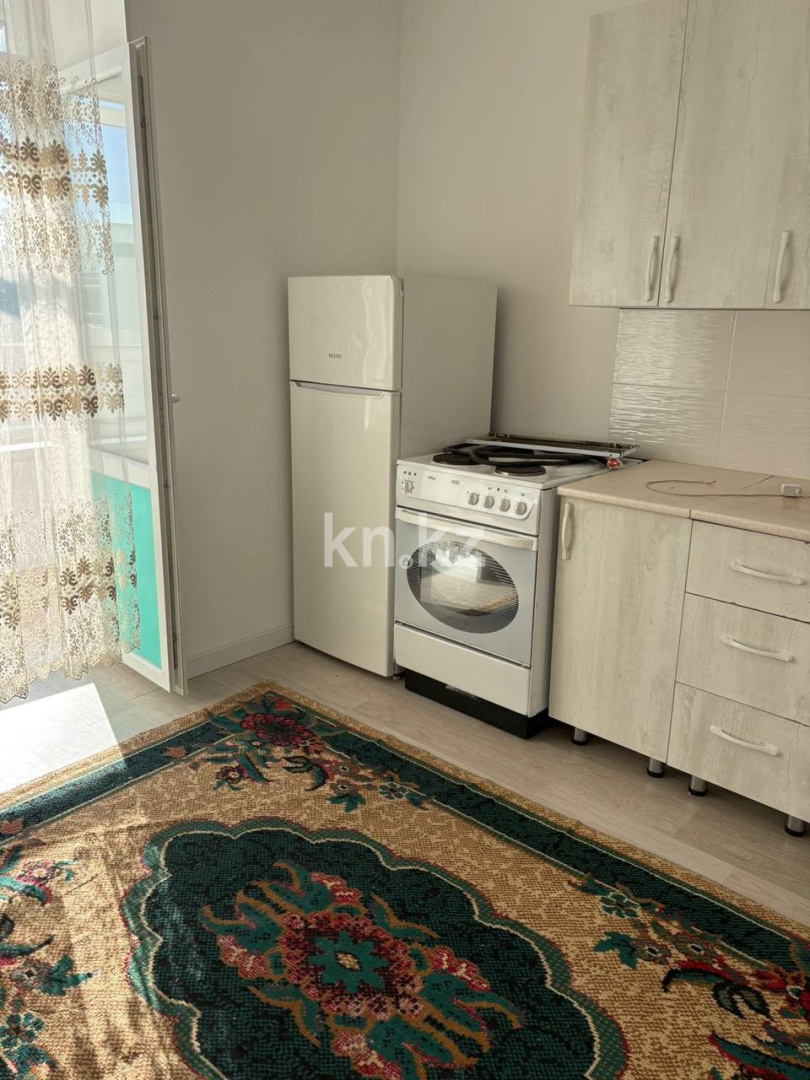 Аренда 1-комнатной квартиры, 38 м² в Астане