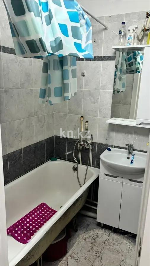 Продажа 1-комнатной квартиры, 36 м², мкр-н Восток-2, дом  12 в Караганде - фото 3