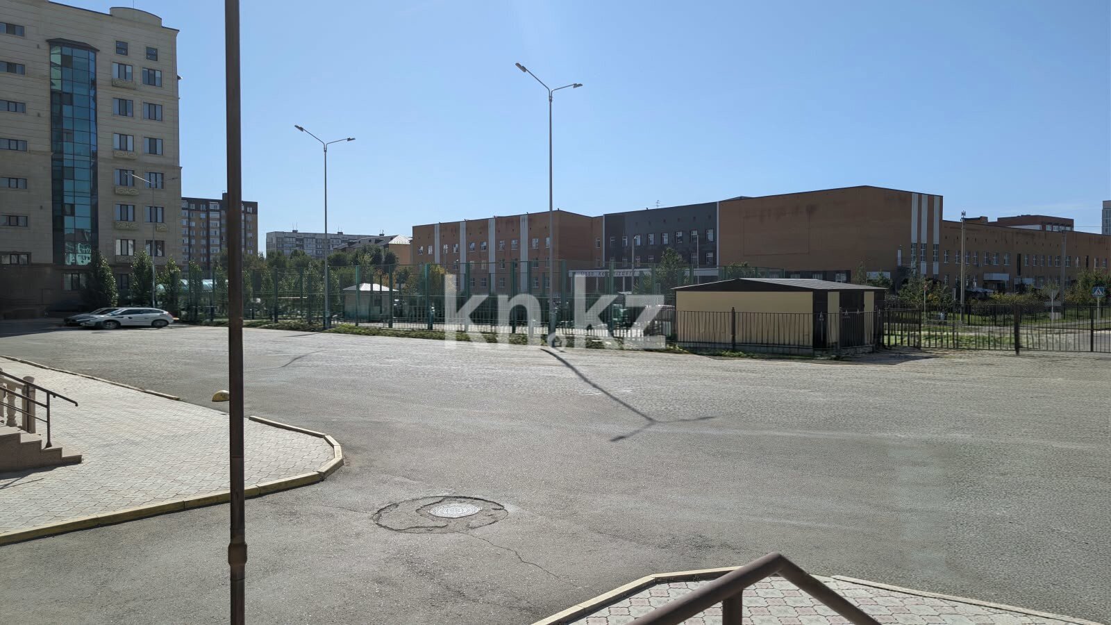 Продажа 3-комнатной квартиры, 99.7 м² в Уральске - фото 37