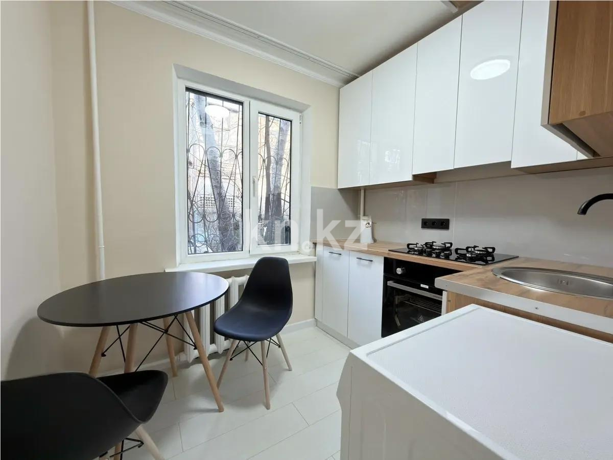 Продажа 3-комнатной квартиры, 61 м², ул. Жарокова, дом  165 в Алматы - фото 3