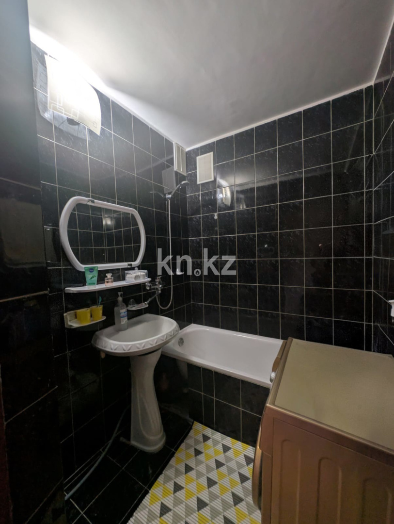 Продажа 2-комнатной квартиры, 49 м² в Уральске - фото 10