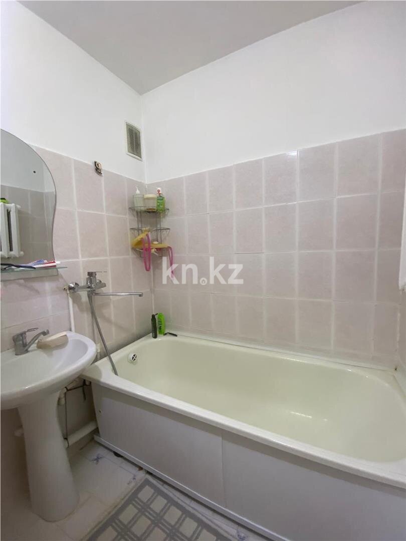 Продажа 3-комнатной квартиры, 64 м² в Караганде - фото 9