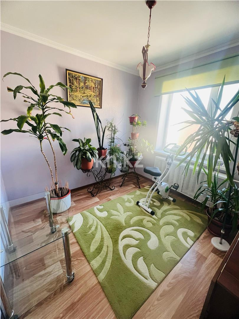 Продажа 4-комнатной квартиры, 76 м², мкр-н Степной-4, дом  18 в Караганде - фото 16