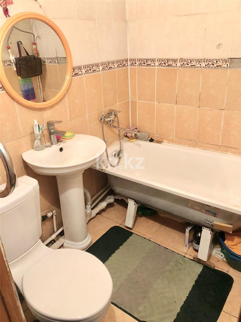 Продажа 1-комнатной квартиры, 30 м², мкр-н 13 в Караганде - фото 10