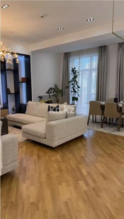 Продажа 4-комнатной квартиры, 216.3 м² в Алматы