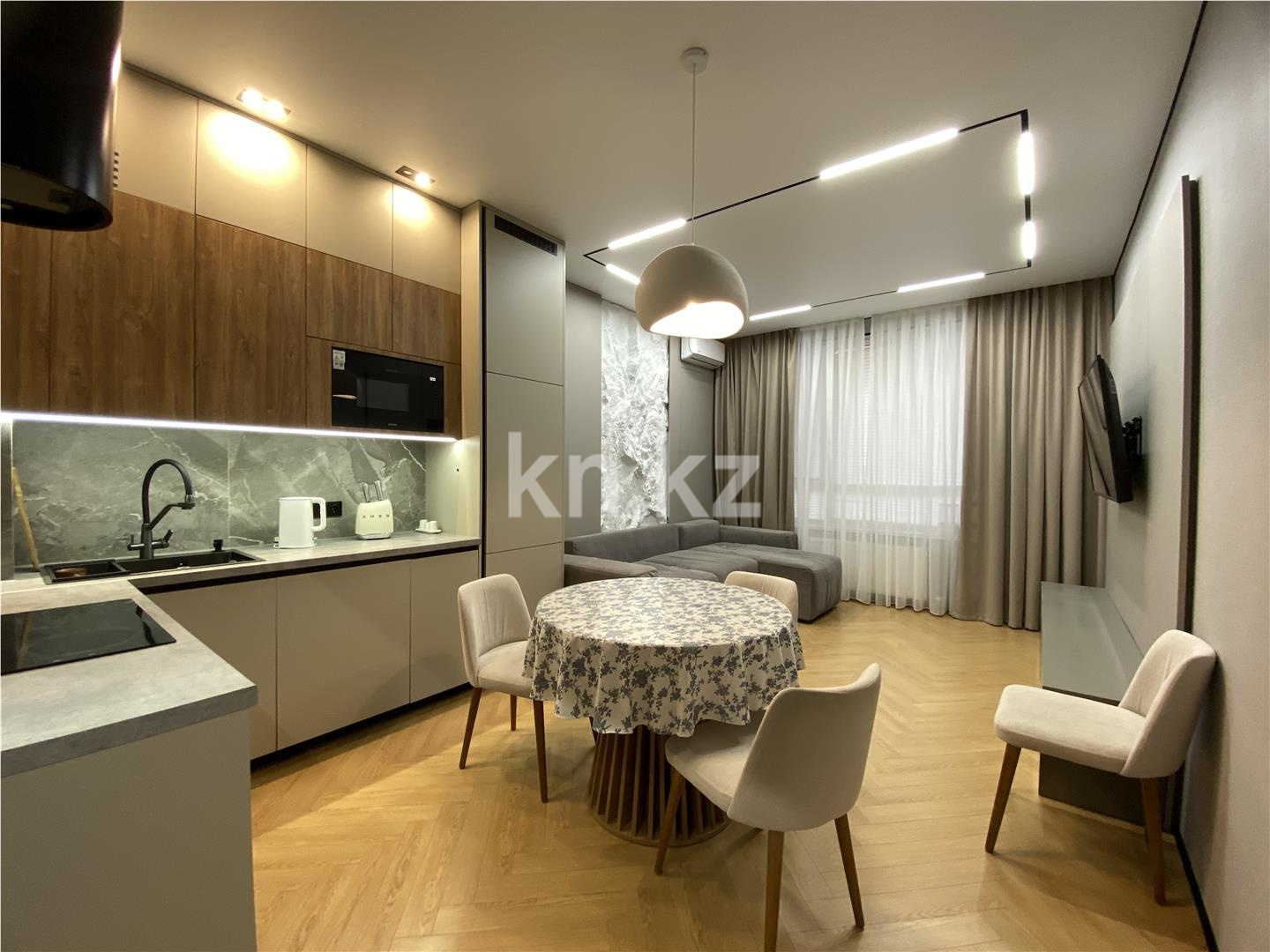 Продажа 2-комнатной квартиры, 52 м², пр. Тауелсыздык в Астане - фото 2
