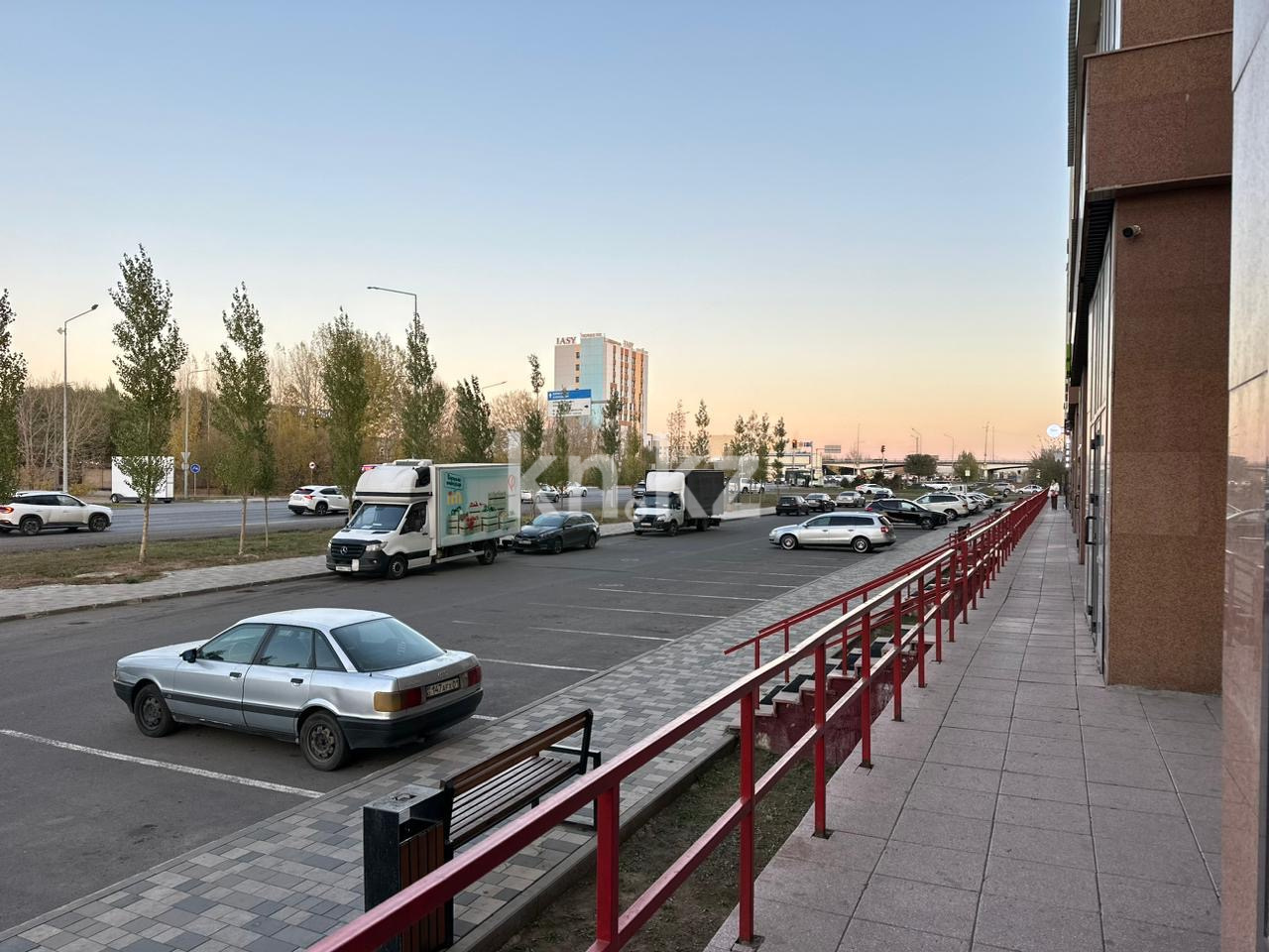 Аренда , пр. Абылай хана, дом  64 в Астане - фото 4