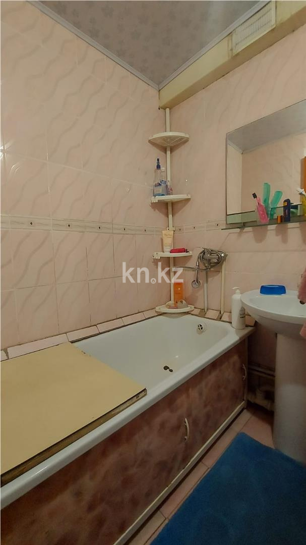 Продажа 2-комнатной квартиры, 44 м², мкр-н 16 в Караганде - фото 6