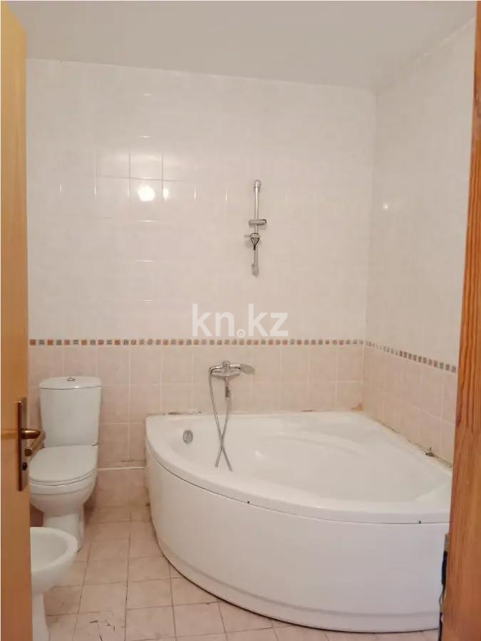 Продажа 3-комнатной квартиры, 92 м² в Алматы - фото 4