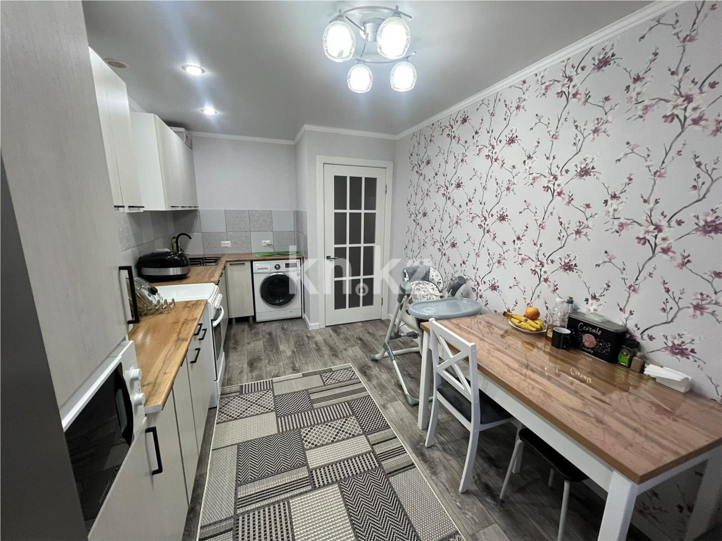 Продажа 3-комнатной квартиры, 62 м², ул. Ермекова в Караганде - фото 2