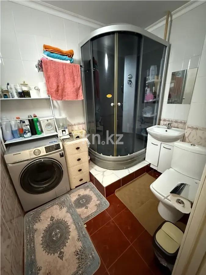 Продажа 3-комнатной квартиры, 60 м², мкр-н 6, дом  39 в Алматы - фото 4