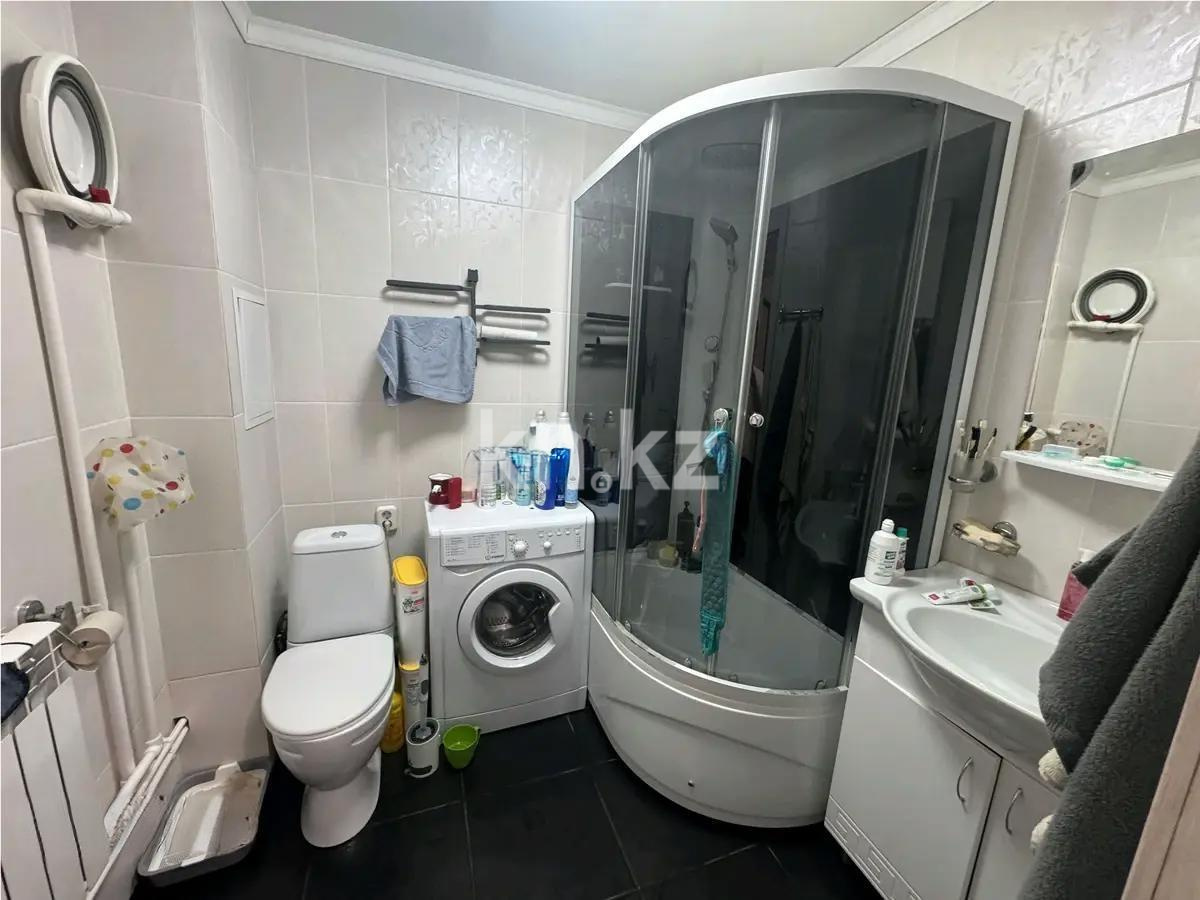 Продажа 2-комнатной квартиры, 54 м², пр. Республики, дом  18/2 в Караганде - фото 4