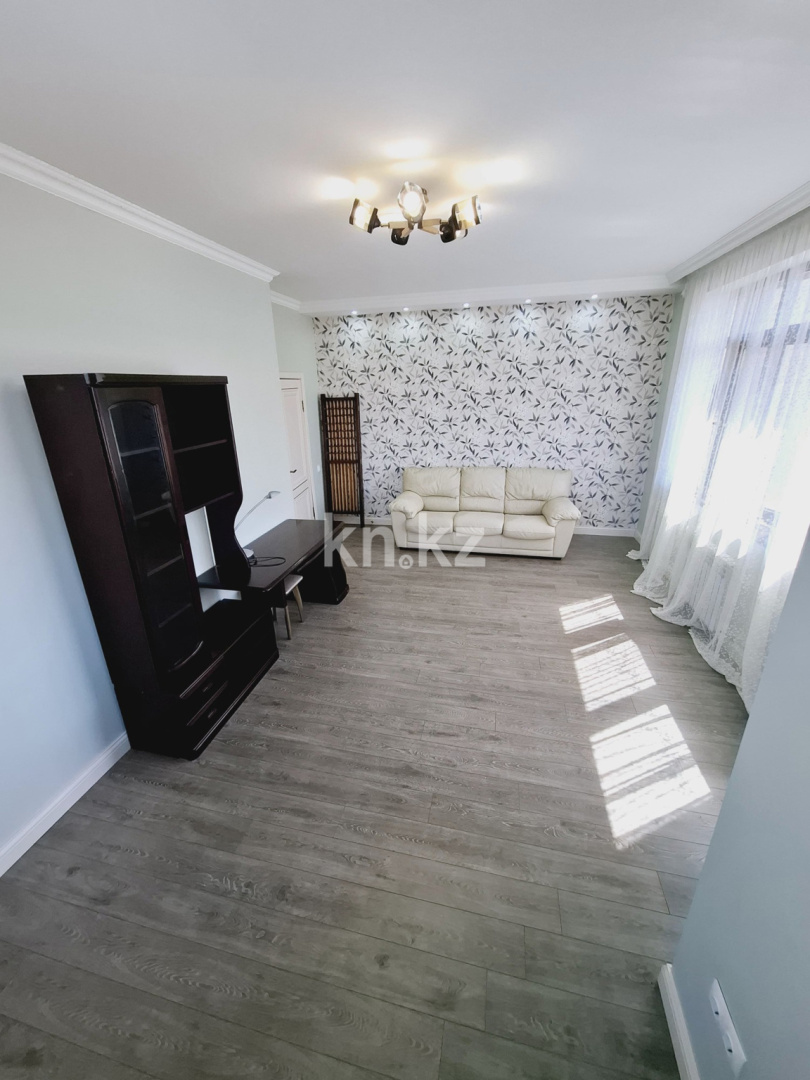 Аренда 3-комнатной квартиры, 130 м² в Алматы - фото 10