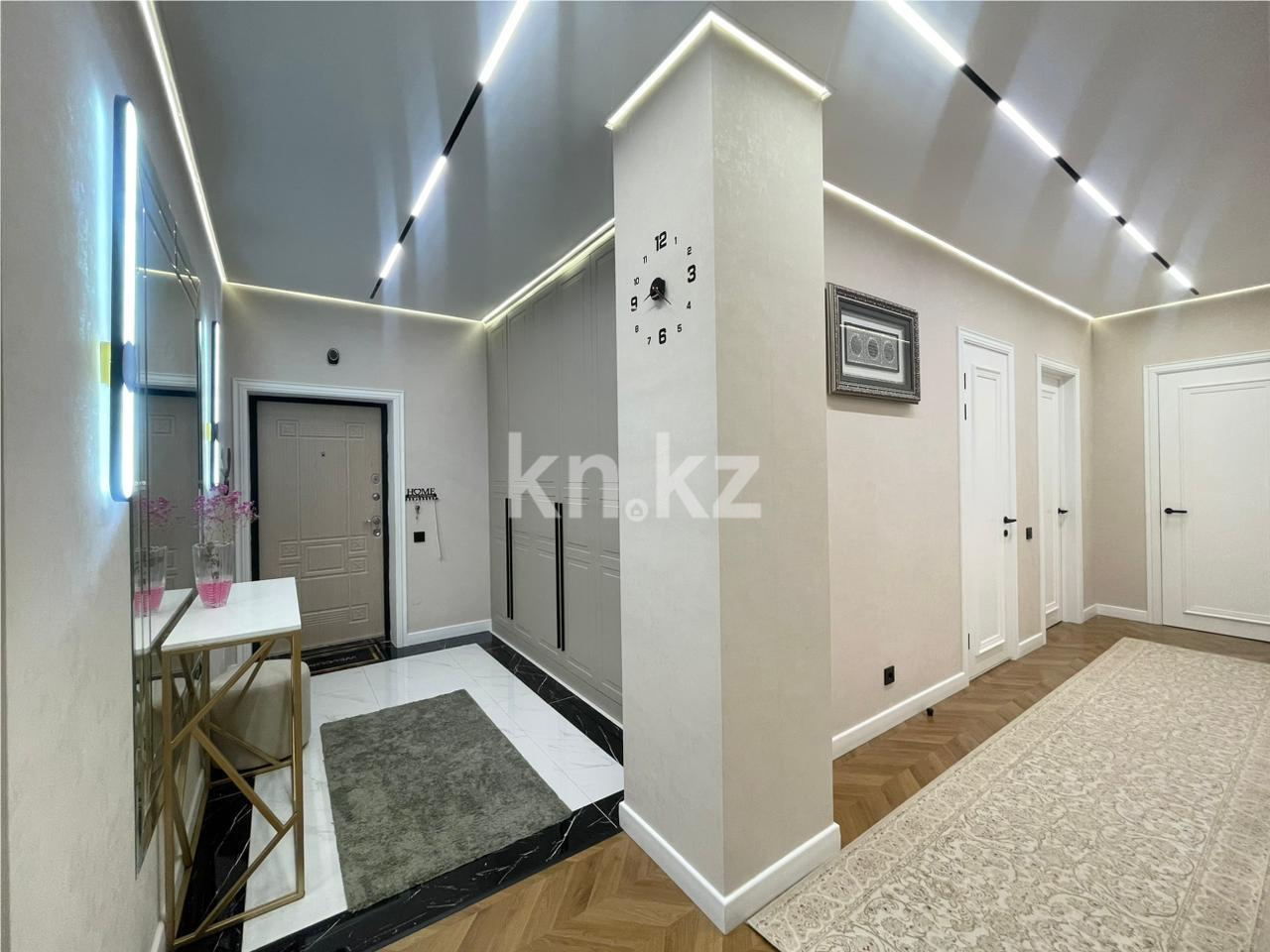 Продажа 4-комнатной квартиры, 136 м², ул. Анет баба в Астане - фото 11