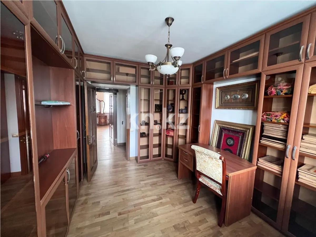 Продажа 5-комнатной квартиры, 155 м², ул. Розыбакиева, дом  250 в Алматы - фото 2