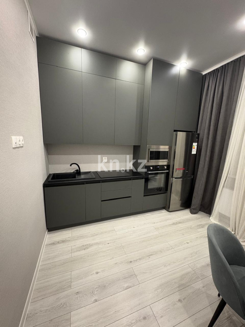 Аренда 1-комнатной квартиры, 45 м² в Астане