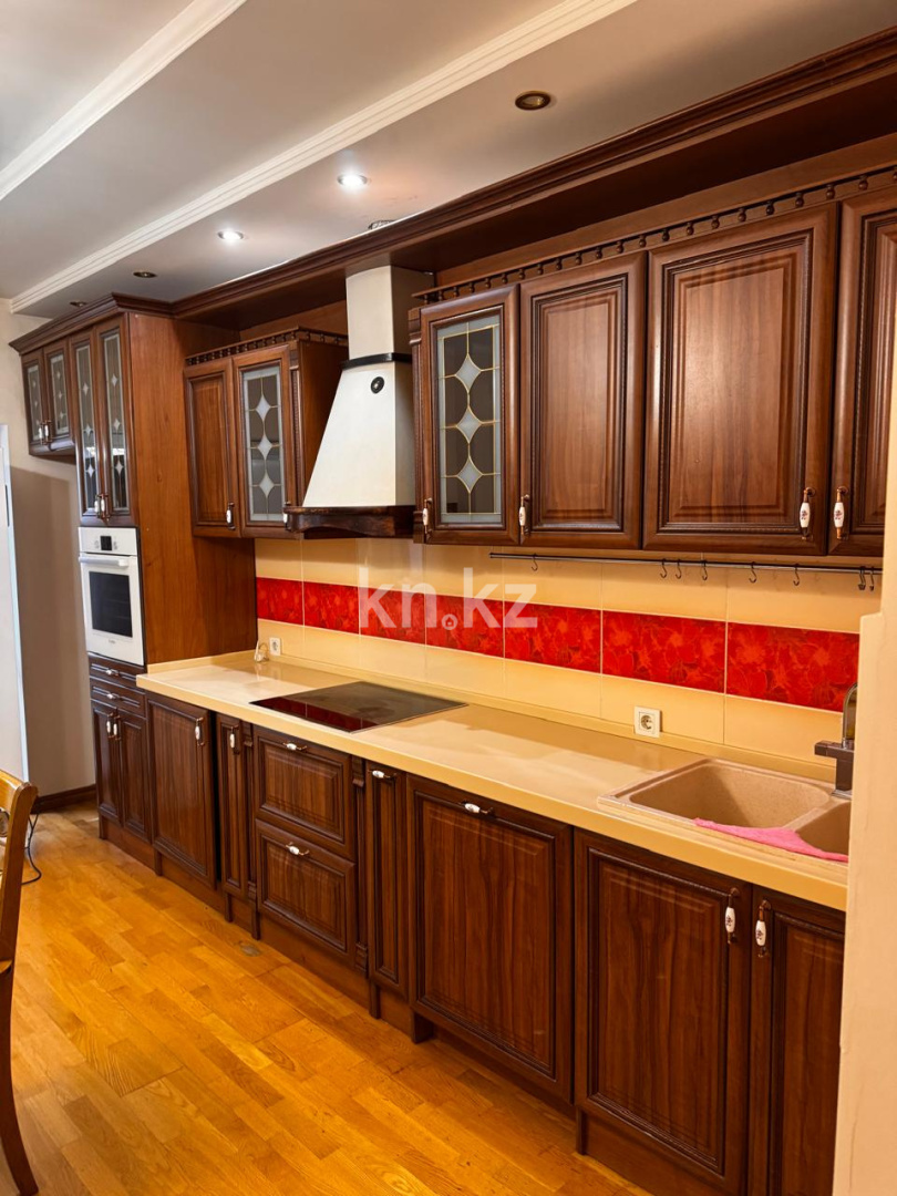 Аренда 3-комнатной квартиры, 110 м², ул. Отырар, дом  2/1 - Республики-Кенесары в Астане