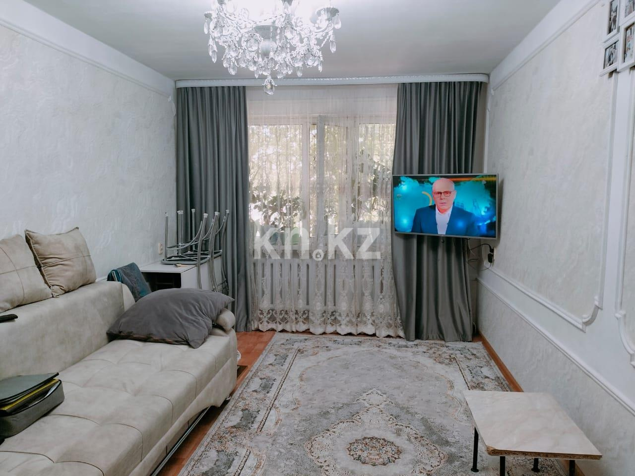 Продажа 2-комнатной квартиры, 48 м², мкр-н 18 в Караганде - фото 2