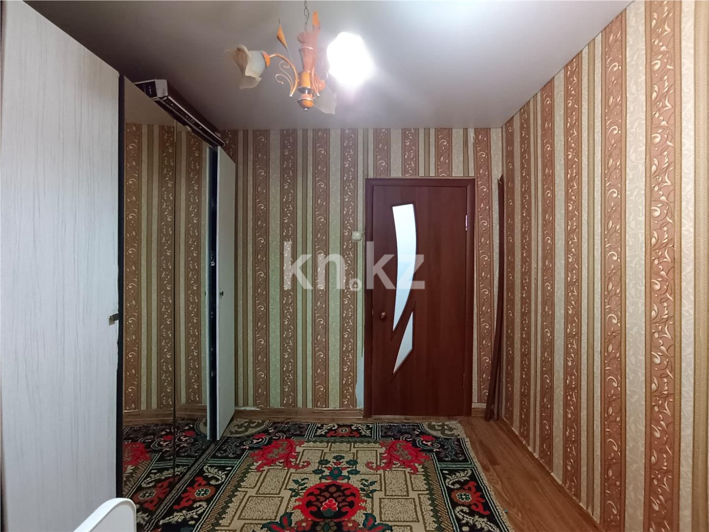 Продажа 4-комнатной квартиры, 77 м², мкр-н 22 в Караганде - фото 7