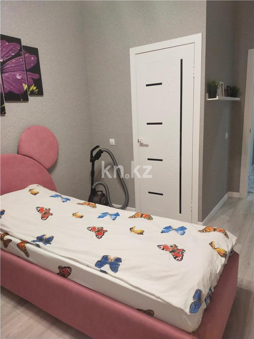 Продажа 4-комнатной квартиры, 106 м², пр. Шахтеров в Караганде - фото 8