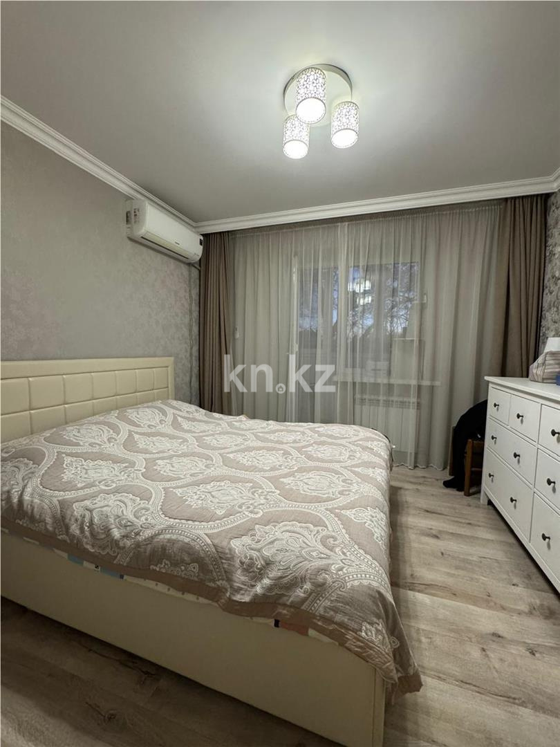 Продажа 3-комнатной квартиры, 61 м², ул. Аманжолова в Караганде - фото 12