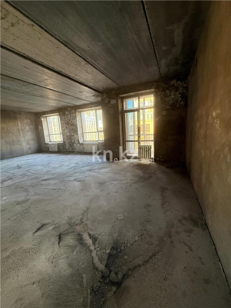 Продажа 2-комнатной квартиры, 64 м² в Караганде