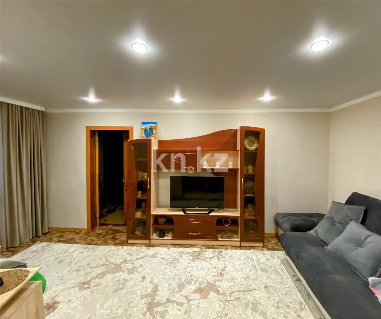 Продажа 2-комнатной квартиры, 43 м², пр. Н. Абдирова в Караганде - фото 2