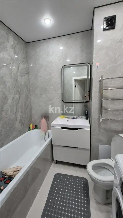 Продажа 2-комнатной квартиры, 41 м², ул. Байтурсынова, дом  47 в Астане - фото 3