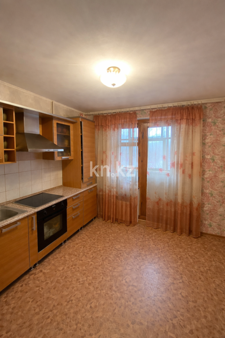 Продажа 3-комнатной квартиры, 66.7 м² в Актобе - фото 2