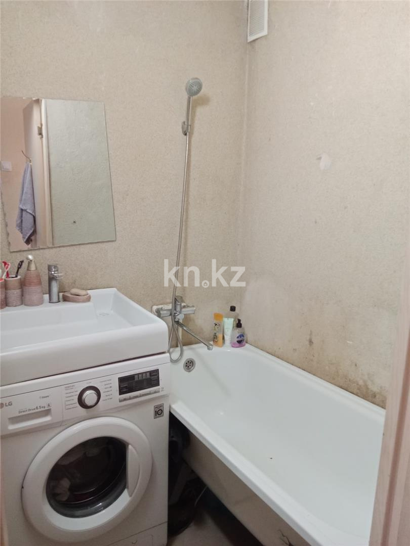 Продажа 2-комнатной квартиры, 48 м², мкр-н 16 в Караганде - фото 8