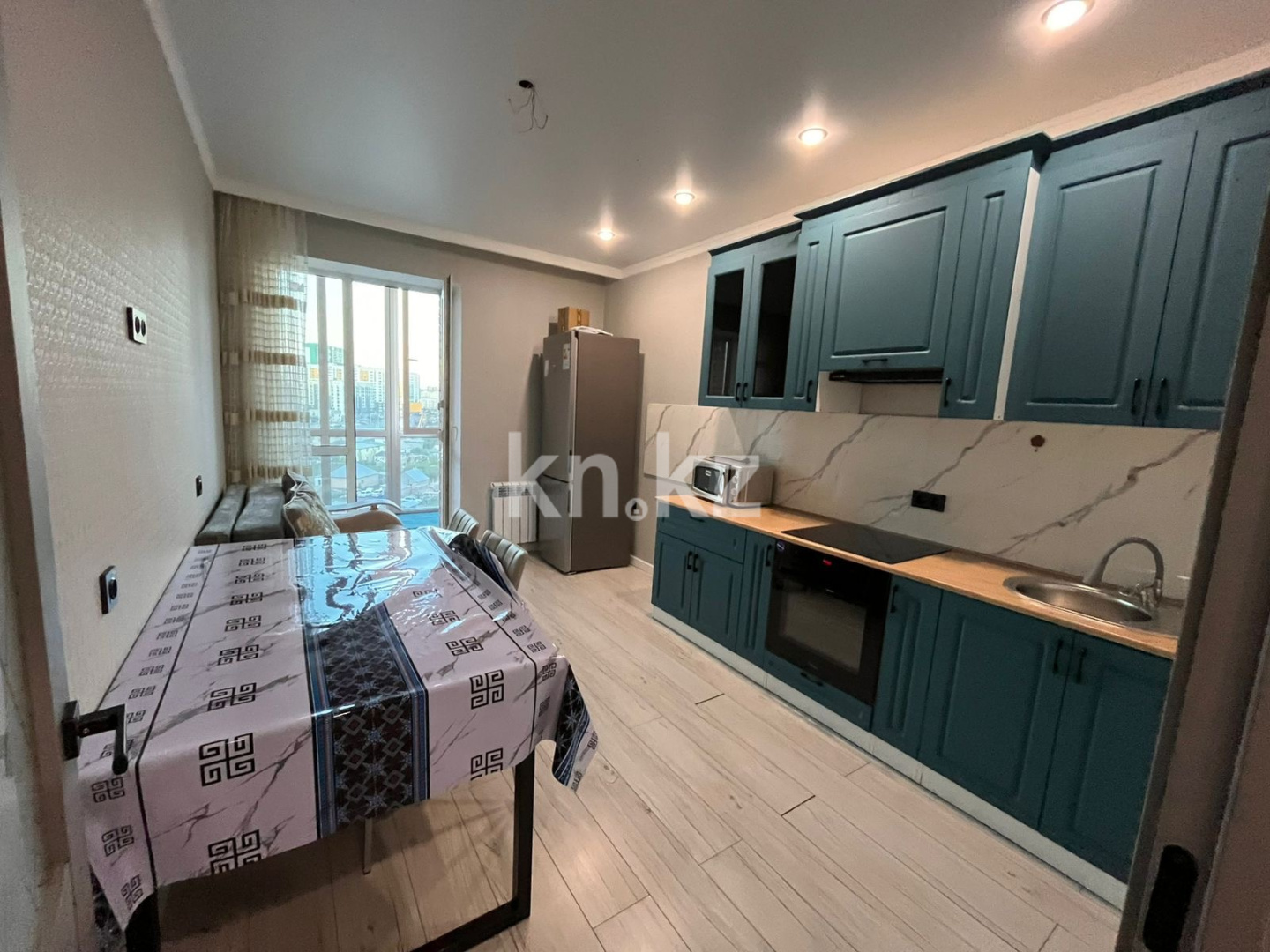 Аренда 1-комнатной квартиры, 42 м² в Астане