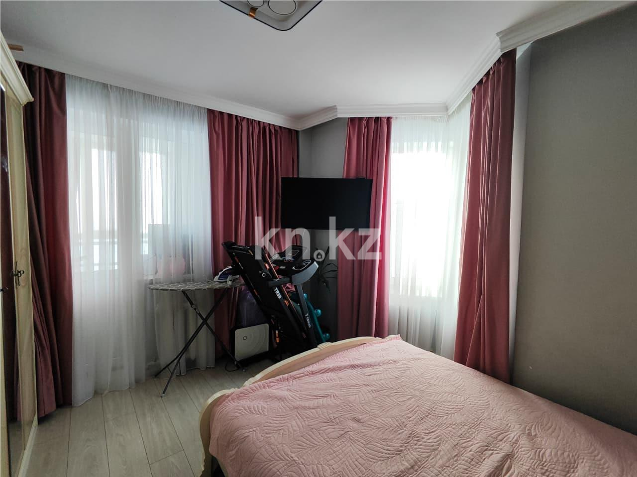 Продажа 3-комнатной квартиры, 77.7 м², ул. Жургенова в Астане - фото 6