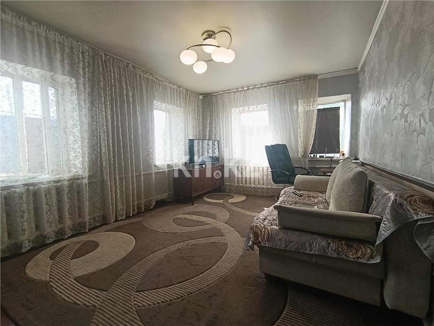 Продажа 5-комнатного дома, 70.7 м² в Караганде