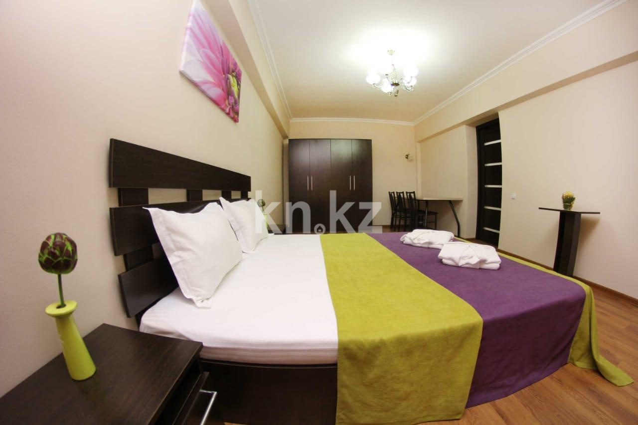Аренда 3-комнатной квартиры посуточно, 70 м² в Алматы - фото 6