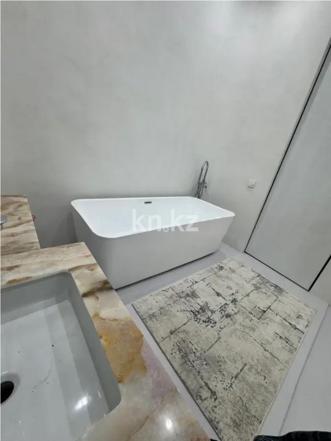 Продажа 3-комнатной квартиры, 116 м², ул. Калдаякова, дом  8/2 в Астане - фото 6