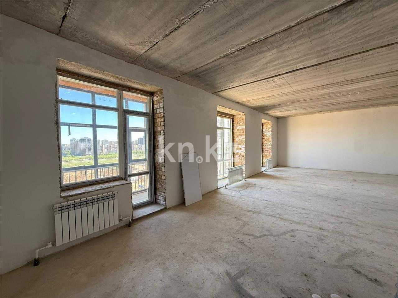 Продажа 2-комнатной квартиры, 68 м² в Караганде