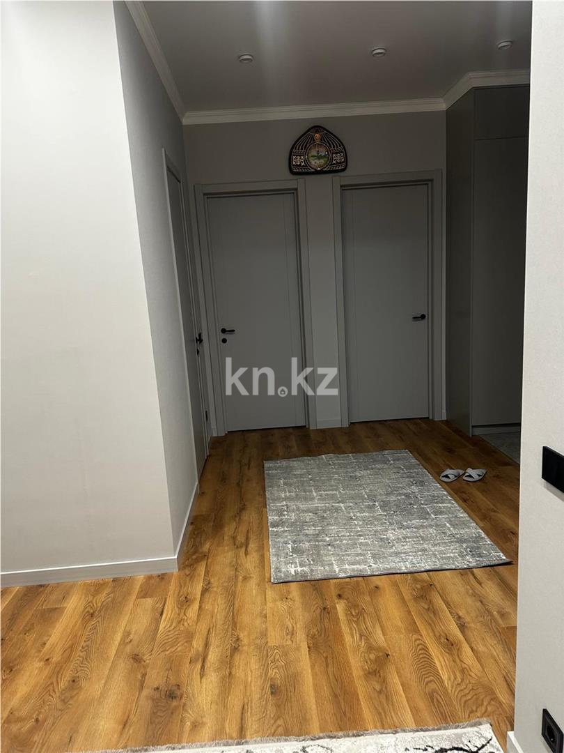 Продажа 3-комнатной квартиры, 79 м², ул. Муканова в Караганде - фото 7