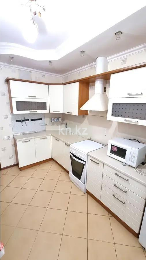 Продажа 2-комнатной квартиры, 70 м², ул. Алматы, дом  13 в Астане - фото 3