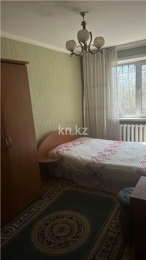 Продажа 4-комнатной квартиры, 61 м², 16 мкр., дом  39 в Караганде - фото 2