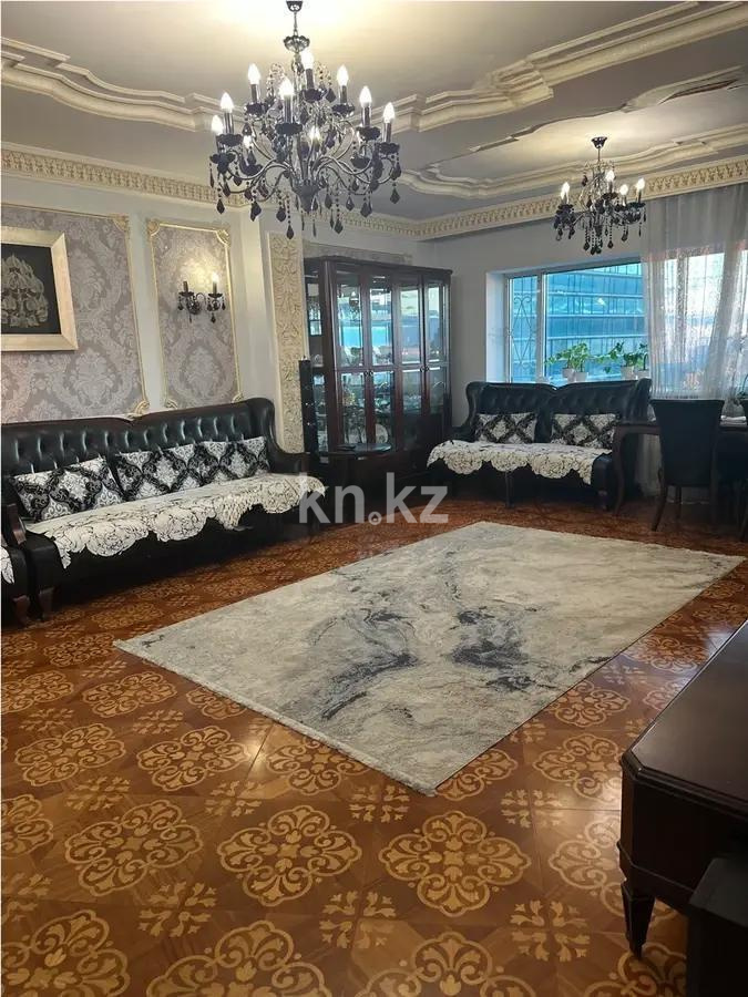 Продажа 4-комнатной квартиры, 180 м², ул. Достык, дом  5 в Астане