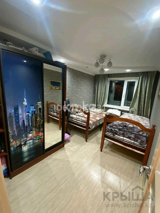 Продажа 4-комнатной квартиры, 80 м², пр. Строителей в Караганде - фото 4