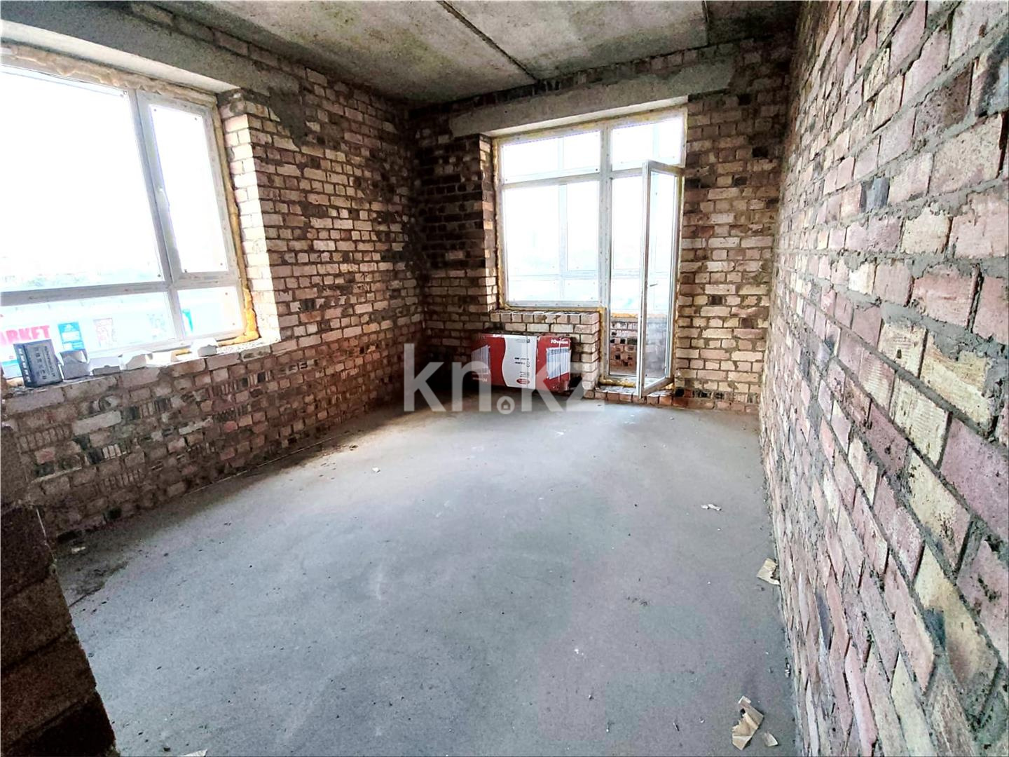 Продажа 4-комнатной квартиры, 110 м², ул. Муканова в Караганде - фото 10