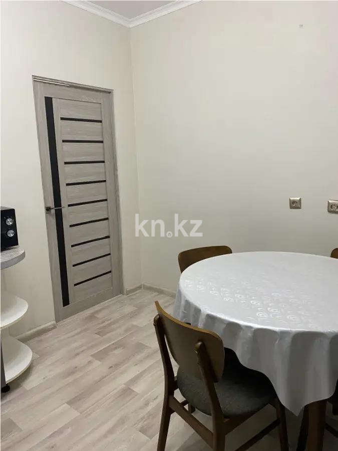 Продажа 2-комнатной квартиры, 54 м², ул. Сауран, дом  4 в Астане - фото 3