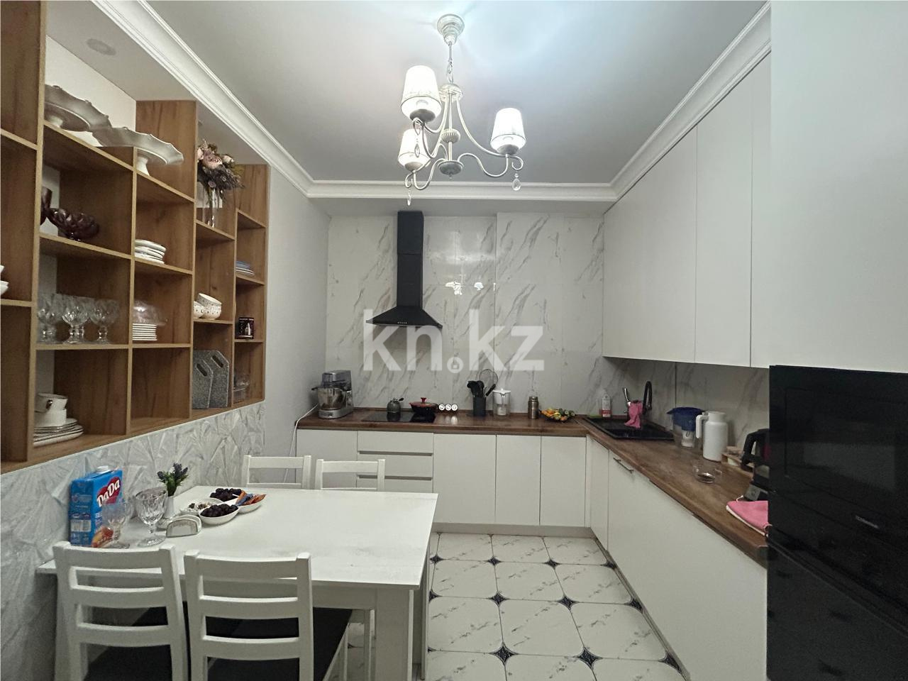 Продажа 3-комнатной квартиры, 106 м², ул. Керей, Жанибек хандар в Астане - фото 13