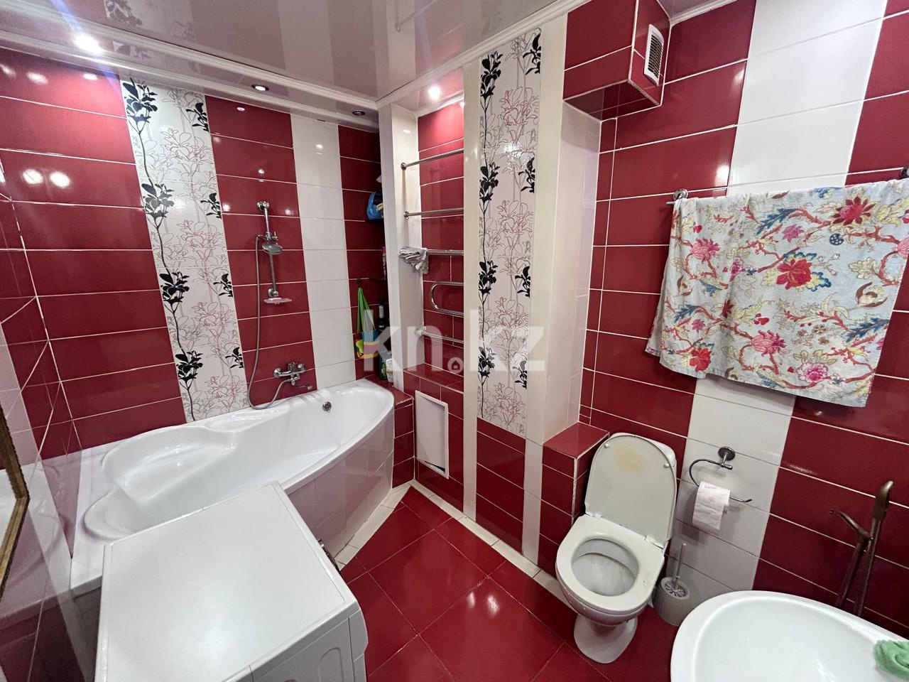 Продажа 4-комнатной квартиры, 107 м², ул. Кенесары в Астане - фото 10