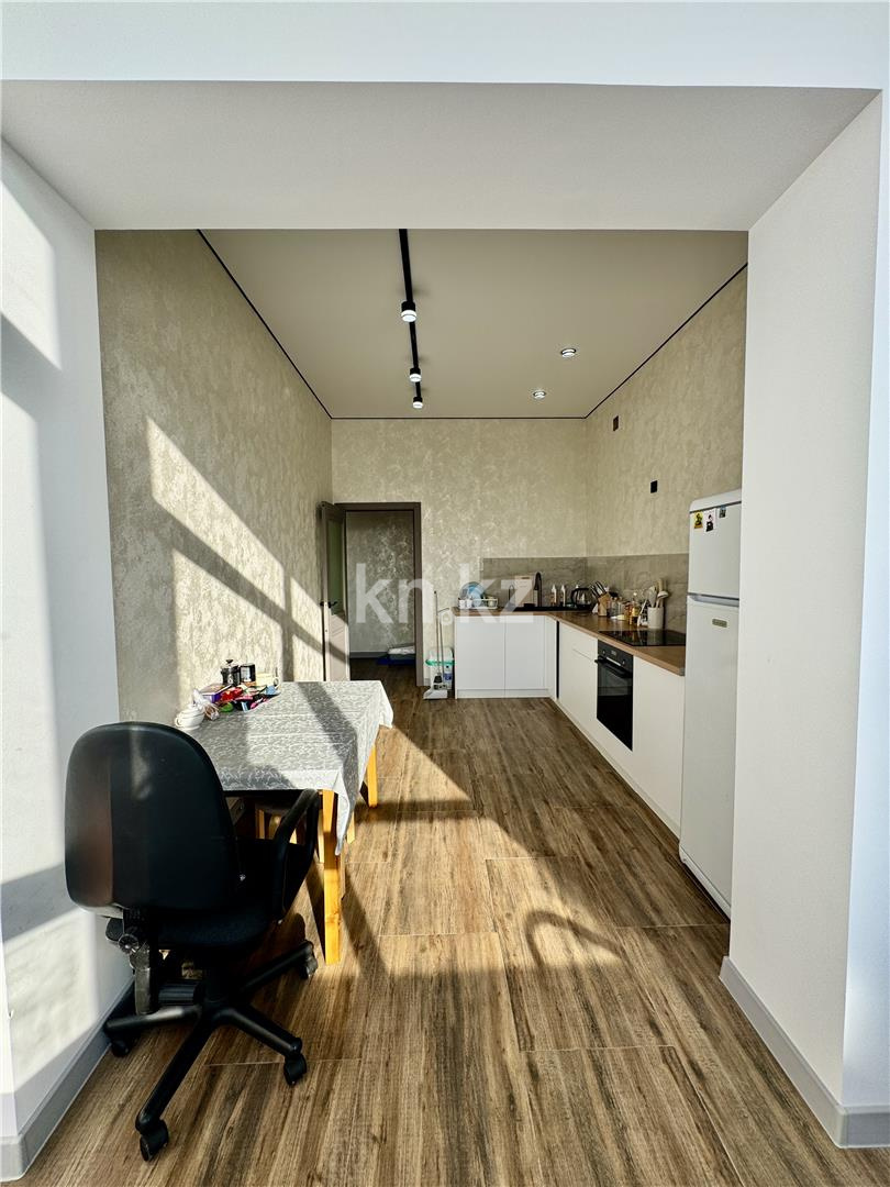 Продажа 3-комнатной квартиры, 80 м², ул. Жанторе Абишева, дом  2б в Караганде - фото 20