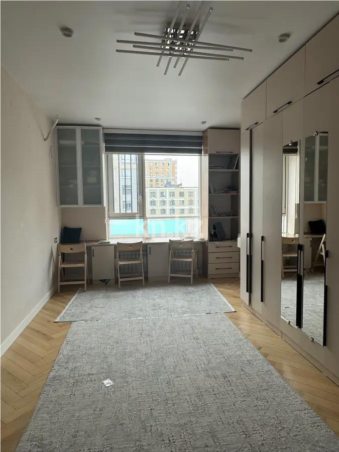 Продажа 3-комнатной квартиры, 105 м², ул. Утеген батыра, дом  11в в Алматы - фото 2