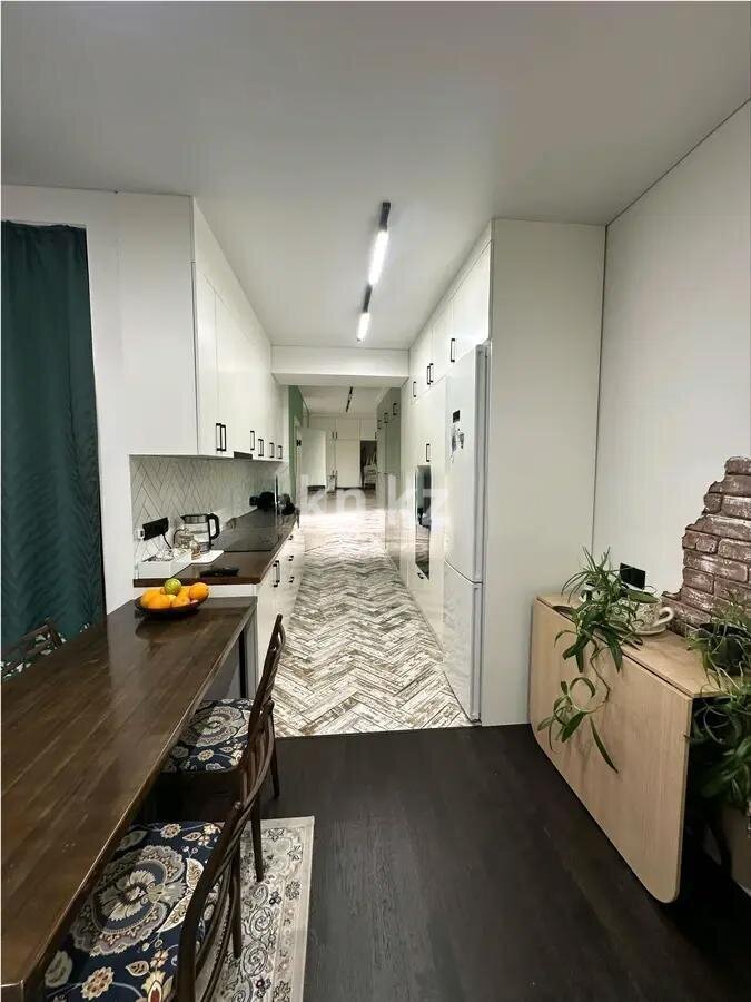 Продажа 2-комнатной квартиры, 58.2 м² в Алматы - фото 3